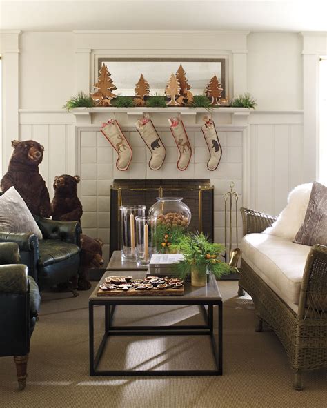 See All of Martha's Farmhouse Christmas Decorations 